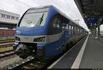 Der ersatzweise eingesetzte 1430 012-3 (ET 312.1 | Stadler FLIRT 160) steht im Startbahnhof Cottbus Hbf auf Gleis 2.