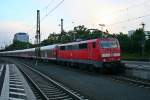 111 192-1 mit einem SE nach Weinheim am 24.05.13 bei der Ausfahrt aus Darmstadt Hbf.