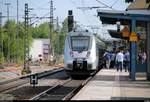 1442 301 (Bombardier Talent 2) der S-Bahn Mitteldeutschland (MDSB II | DB Regio Südost) als S 37251 (S2) von Dessau Hbf nach Leipzig-Stötteritz steht im Bahnhof Delitzsch unt Bf auf der