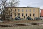 Alte Signaltechnik an einem Bahngebude in Dessau Hbf, am 16.02.2024.