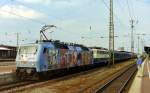 120 119  Micky Maus  mit CNL 213  Donau-Kurier  (Dortmund–Wien) am 09.06.2001 in Dortmund Hbf