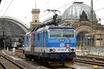 371 001-9  Knödelpresse  in Dresden Hbf, am 08.04.2017.