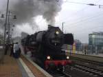 Die 528047-4 war heute als Sonderzug im Dresdner Hauptbahnhof auf Gleis 17 eingetroffen.