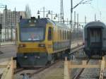 Schienenfahrzeug 200 stand abgestellt am Dresdner hbf.
Kann mir vielleicht jemand sagen was es ist bzw von wo denn sehr Deutsch sieht das ja nicht wirklich aus.
12.2.11