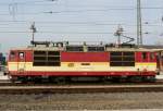 Seitenansicht 371 001 beim ankuppeln im Dresdner HBF.