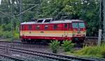 Am 09.08.2013 rangierte die CD 371 015-9  Václav  im Vorfeld des Hauptbahnhof von Dresden. Sie brachte zuvor den EC 174 (Budapest-Keleti - Hamburg-Altona) nach Dresden Hbf und übergab im einer 101, die den Zug bis an den Endbahnhof befördert.