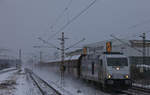 Am 08.02.2021 zog RHC 285 116 ewinen Kohlezug richtung Köln durch Langenfeld-Berghausen.