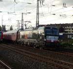 193 872 kam am 14.8.15 mit dem AZ 13485 nach Verona Porta Nuova durch Volksgarten gefahren.

Düsseldorf Volksgarten 14.08.2015