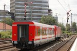 143 855-5 mit einem X-Wagen in Düsseldorf Rath, am 15.07.2016.