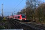 Durch Düsseldorf-Eller-Süd kommt ein S6 nach Köln Nippes am Mittag des 17.12.2016