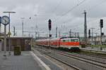 Auch in dieser Woche ist die 111 111-1 vor dem RE 3-Ersatzzug eingesetzt, der jetzt allerdings bis Düsseldorf verkehrt.