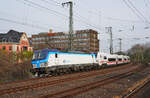 Mit dem Talgo-ICE 1055 von Köln nach Berlin durchfährt die CD-193 567-5 am 23.03.2026 den S-Bahn-Haltepunkt Düsseldorf-Volksgarten