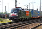 MRCE/Crossrail ES 64 U2-071 fuhr am 25.05.19, mit einem LKW Walter-Klvzug, am HP Duisburg Bissingheim vorbei.