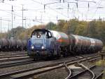 Am Nachmittag kam die zuvor am Morgen abgelichtete Northrail Gravita mit einem Kesselzug wieder durch Entenfang Richtung Düsseldorf gefahren.

Duisburg Entenfang 07.11.2015