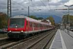 50 80 80-35 158-0 am Nachmittag des 02.11.13 mit einem weiteren Steuerwagen, sowie sechs Mittelwagen und 111 060-2 als Lr von Freiburg (Breisgau) nach Offenburg unterwegs.