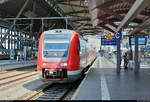 612 634 und 612 599 (Bombardier RegioSwinger) von DB Regio Südost als RE 3811  Mainfranken-Thüringen-Express  (RE7) nach Würzburg Hbf stehen in ihrem Startbahnhof Erfurt Hbf auf Gleis