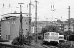 111 150 im Juli 1982 in Essen Hbf (von Kettwig kommend).