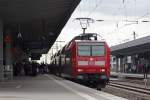 Nicht wirklich abfahrtsbereit steht 146 005 mit dem RE10223 nach Mnster in Essen Hbf am Bahnsteig.