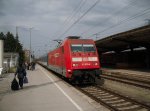 101 020-6 fhrt am 17.04.2011 im gemtlichen Tempo durch Falkenberg (Elster)