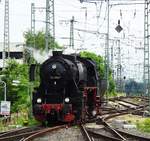 DAMPFLOK 52 4867 AUF RANGIERFAHRT  Am 5.6.2017 auf Rangierfahrt in FRANKFURT-HÖCHST,nach Pendelfahrt von  Königstein/Taunus-Dampflok 52 4867.....