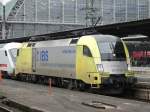 Siemens Dispolok ES 64 U2-096 wurde am 16.02.15 vor einen IC gespannt in Frankfurt am Main Hbf