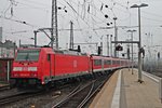 Ausfahrt von der 146 241-5 mit einem Modus-Zug am 21.03.2015 aus dem Frankfurter Hauptbahnhof in Richtung Abstellgleis.