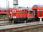 335 121-0 mit einem Dosto am 06.11.10 in der Abstellgrupe vom Freiburger Hauptbahnhof kurz vor der Werkhalle des Betriebswerks.