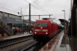 Am 10.11.2013 fuhr 101 021-4 mit dem EC 9 (Hamburg-Altona - Chur) in den Freiburger Hauptbahnhof ein.