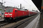 Zwischenhalt am 14.12.2013 von 146 231-6 mit einem RE von Offenburg nach Basel Bad Bf in Freiburg (Brsg) Hbf und wartet auf die Weiterfahrt.