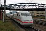 Nachschuss auf 401 580-6 am 14.12.2013 bei der Ausfahrt als ICE 73 (Kiel Hbf - Zürich HB) in Freiburg (Brsg) Hbf.