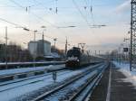 Der Ic 2083 von Hamburg nach Berchtesgaden bei der Einfahrt in den Bahnhof Freilassing.