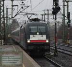 Einfahrt IC 2082  Knigssee  mit 182 572 (ES 64 U2-072) in Fulda. Aufgenommen am 13.01.2011.