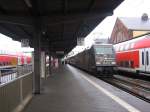 101-141 schiebt IC 2372 nach Stralsund Hbf (18.03.07)