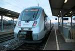 9442 306 (Bombardier Talent 2) von Abellio Rail Mitteldeutschland als RB 74627 (RB20) nach Halle(Saale)Hbf steht in ihrem Startbahnhof Großkorbetha auf Gleis 7.