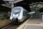 1442 629 und ein weiterer 1442 (Bombardier Talent 2) der S-Bahn Mitteldeutschland (DB Regio Südost) als S 37336 (S3) von Geithain haben ihren Endbahnhof Halle(Saale)Hbf auf Gleis 2 erreicht.