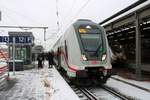 DBpbzfa 668.2 mit Schublok 146 557-4 DB als IC 2442 (Linie 55) von Dresden Hbf nach Köln Hbf steht in Halle(Saale)Hbf auf Gleis 12.