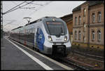 Abellio Triebwagen 9442603 aus Lutherstadt Eisleben fährt hier am 19.12.2018 um 10.22 Uhr i den HBF Halle an der Saale ein.