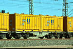 Blick auf einen Drehgestell-Containertragwagen der Gattung  Sgmmns 190  (33 80 4505 028-7 D-AAEC) der VTG Rail Logistics GmbH, ehem.