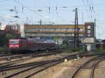 143 658 3 bei der Durchfahrt unter dem Stellwerk HP 5 am 06.06.2014 in Halle /Saale) HBF