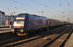 223 001-9 und 223 011-8 (Zugspitze) verlassen am 28.1.2017 mit dem RE6 (RE11020) nach Westerland(Sylt) den Bahnhof Hamburg-Altona.