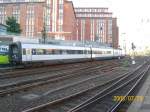 DSB IC 3 5084 wird am Morgen des 29.07.08 als EC 31 von Hamburg Hbf nach Kopenhagen (Koebenhavn H) im Hamburger Hbf auf Gleis 8 bereit gestellt.