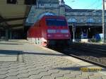 101 089-1 steht am 29.07.08 vorm IC 2182 im Hamburger Hbf und schiebt ihn gleich Richtung Ostseebad Binz.