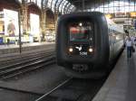 Der Triebwagen 5288 der Dnischen Staatsbahn Abfahrtsbereit im Hamburger Hbf aufgenommen am 20.08.09.