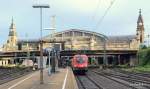 1116 225-2 hat am 29.08.09 nach langer Fahrt mit dem IC 2082 aus Berchtesgaden Hbf den Hamburger Hbf erreicht. Nach einem kurzen Halt geht es ber Hamburg-Dammtor nach Hamburg-Altona.