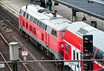 218 330-9 mit Dostos im Hbf-Hamburg - 14.07.2013