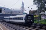 DB/DSB: IC3 5086  GUMMINASE  als EC HAMBURG HBF-KOEBENHAVN H anläsllich der Bahnhofsausfahrt HAMBURG HBF am 16.