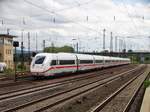 DB Fernverkehr ICE 4 9001 (412 001) am 18.08.17 in Hanau Hbf Südteil vom einen Bahnsteig aus fotografiert.