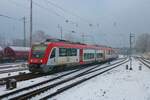 VIAS/Odenwaldbahn Bombardier Itino 615 107 am 17.12.22 in Hanau Hbf Südseite vom Bahnsteigende aus fotografiert