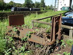 Ein alter Gepäckwagen aus den alten Zeiten der Deutschen Bundesbahn am 18.08.16 in Hanau Hbf am Parkplatz