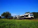 Zwei Regioshuttle der OSB fahren als OSB 87332 nach Bad Griesbach. Aufgenommen in Hausach am 9.9.2009